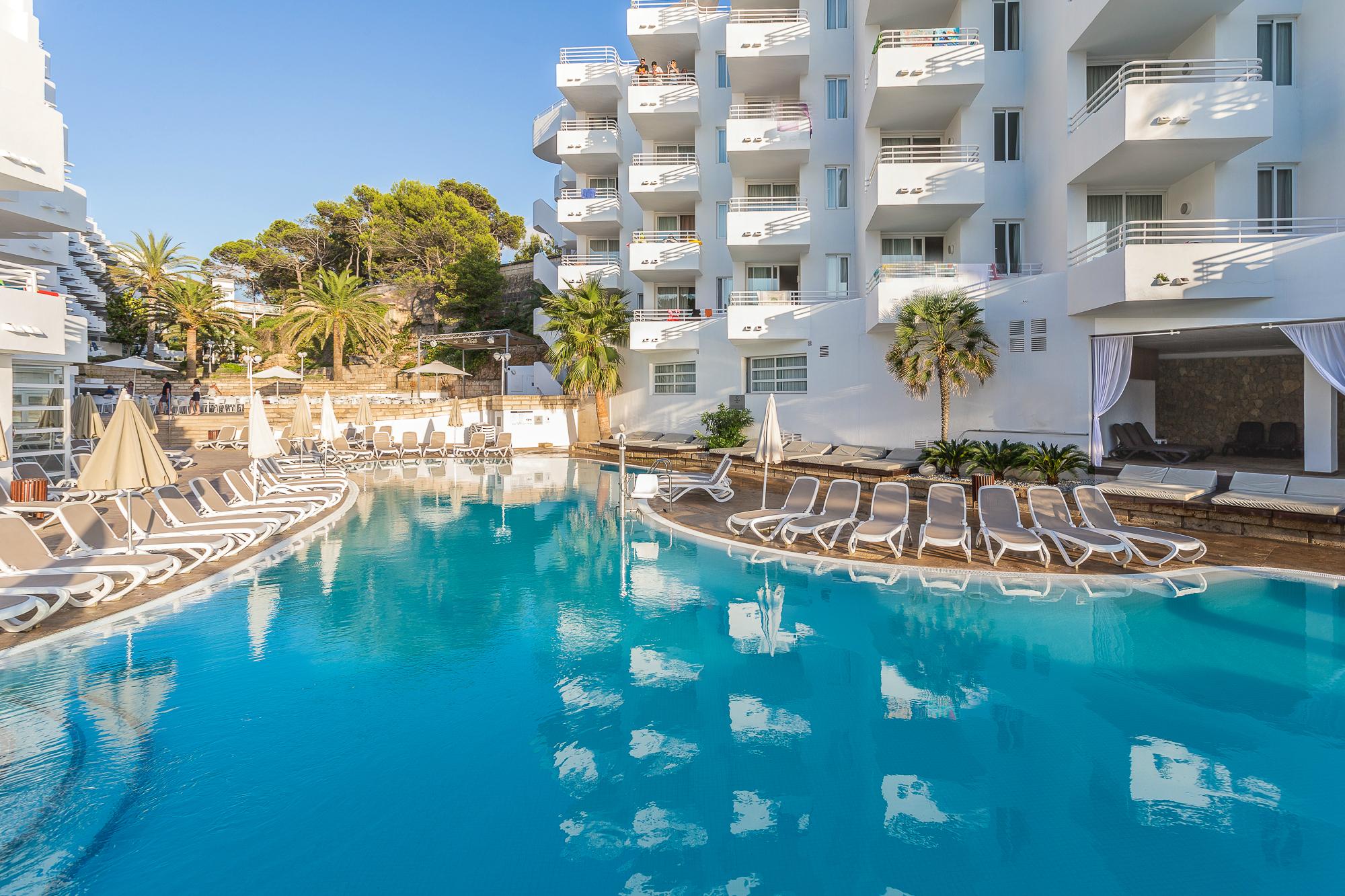 Fergus Style Cala Blanca Suites Santa Ponça Exteriér fotografie